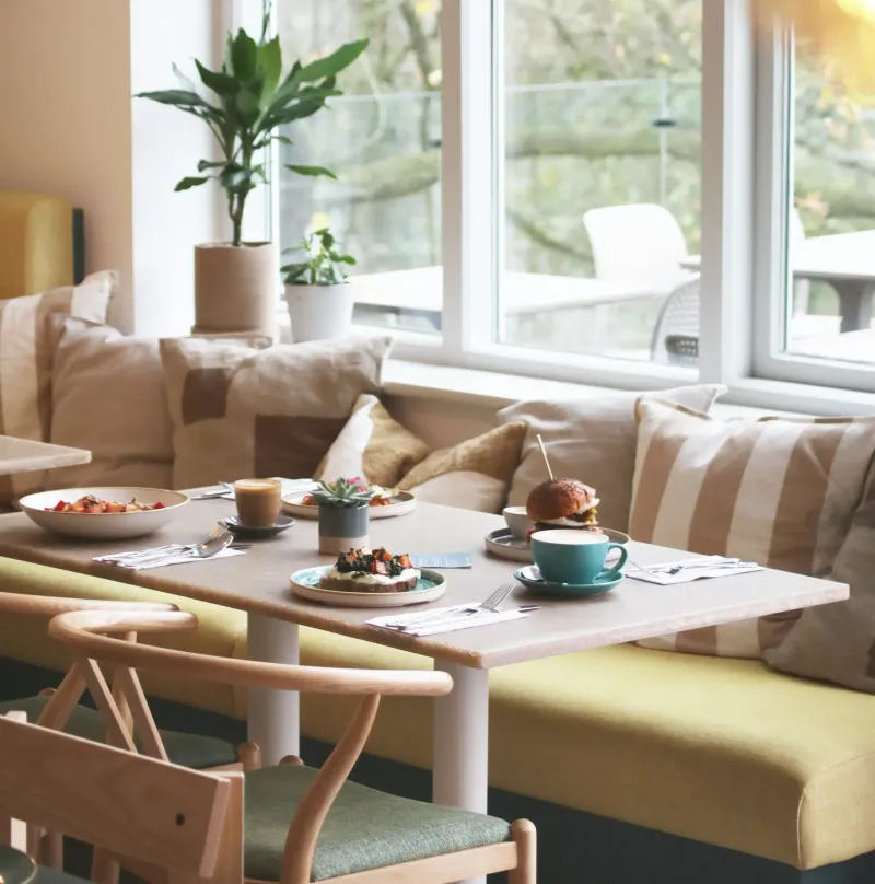 restaurant web image